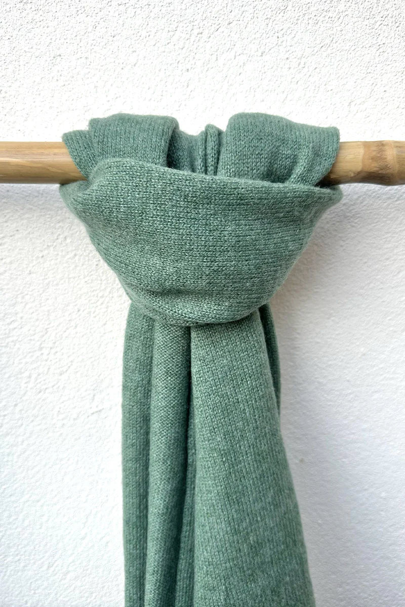 100% Cashmere Scarf