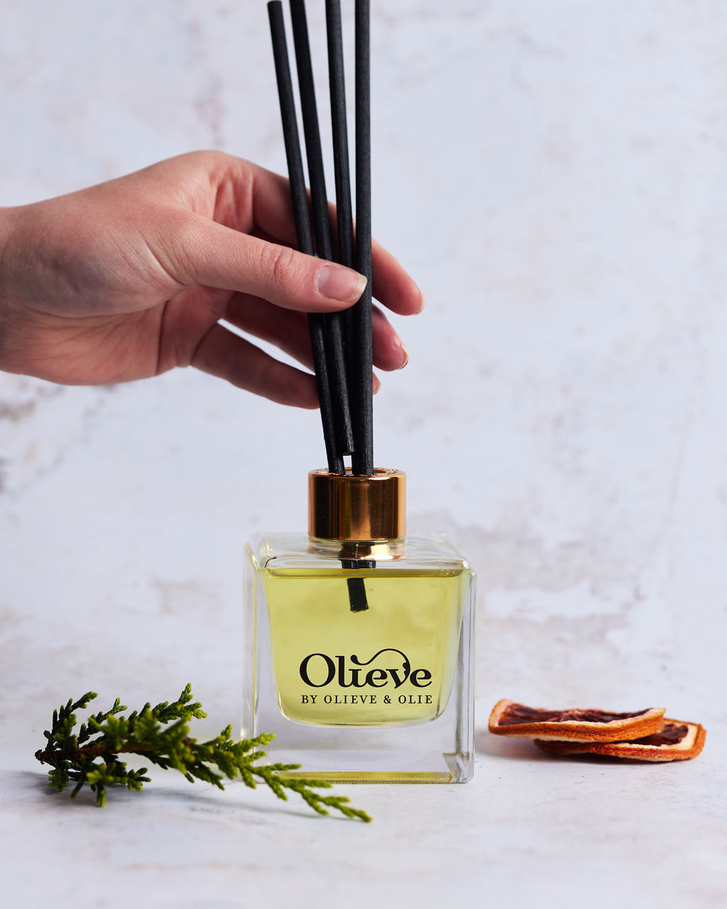 Mill & Hide - Olieve & Olie - Christmas Diffuser