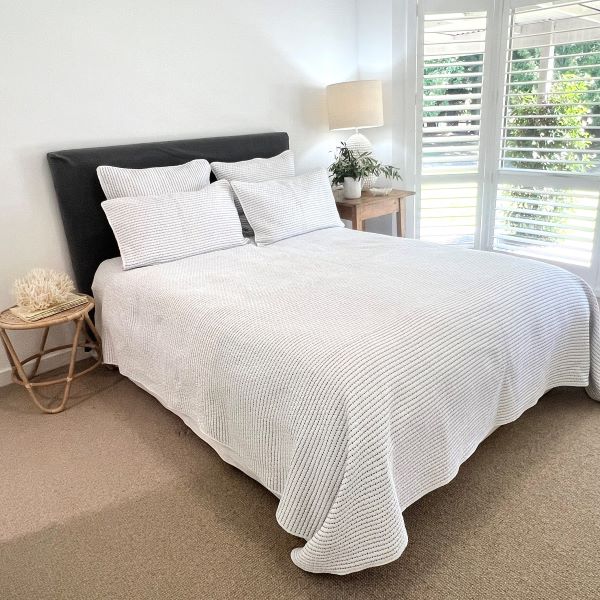 Ami Bedspread