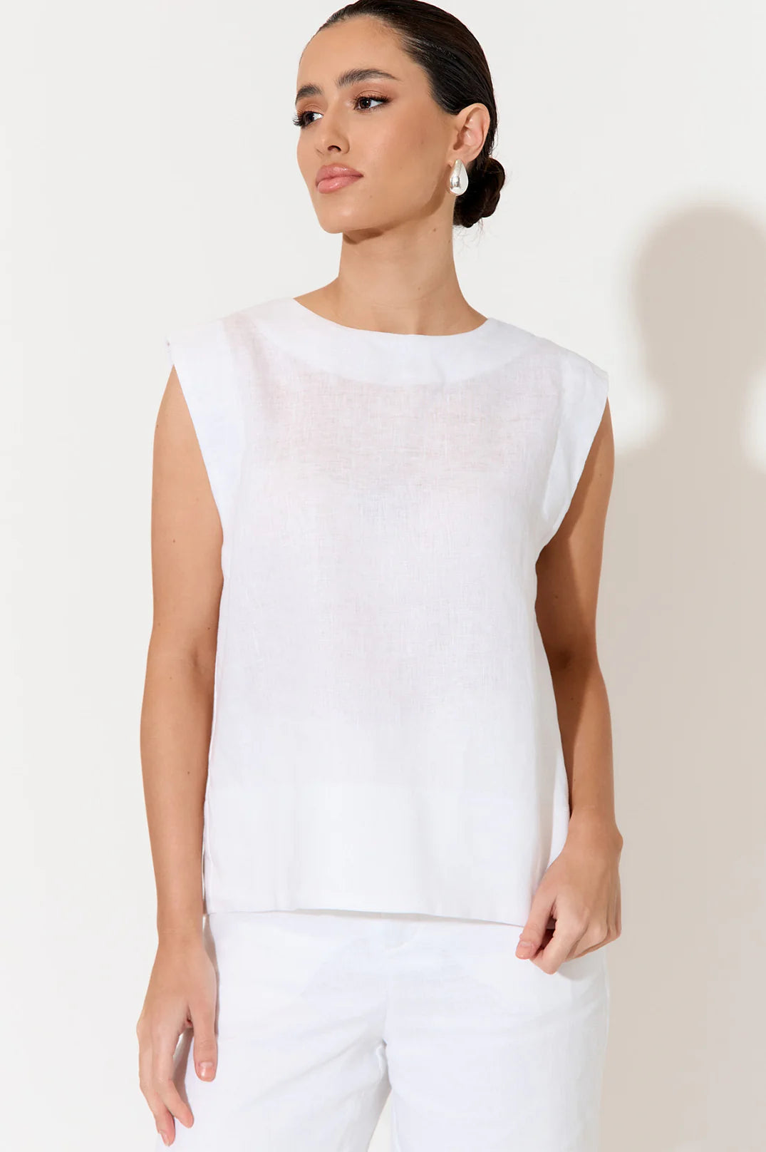 Mill & Hide - adorne - Kita Linen Button Back Top White