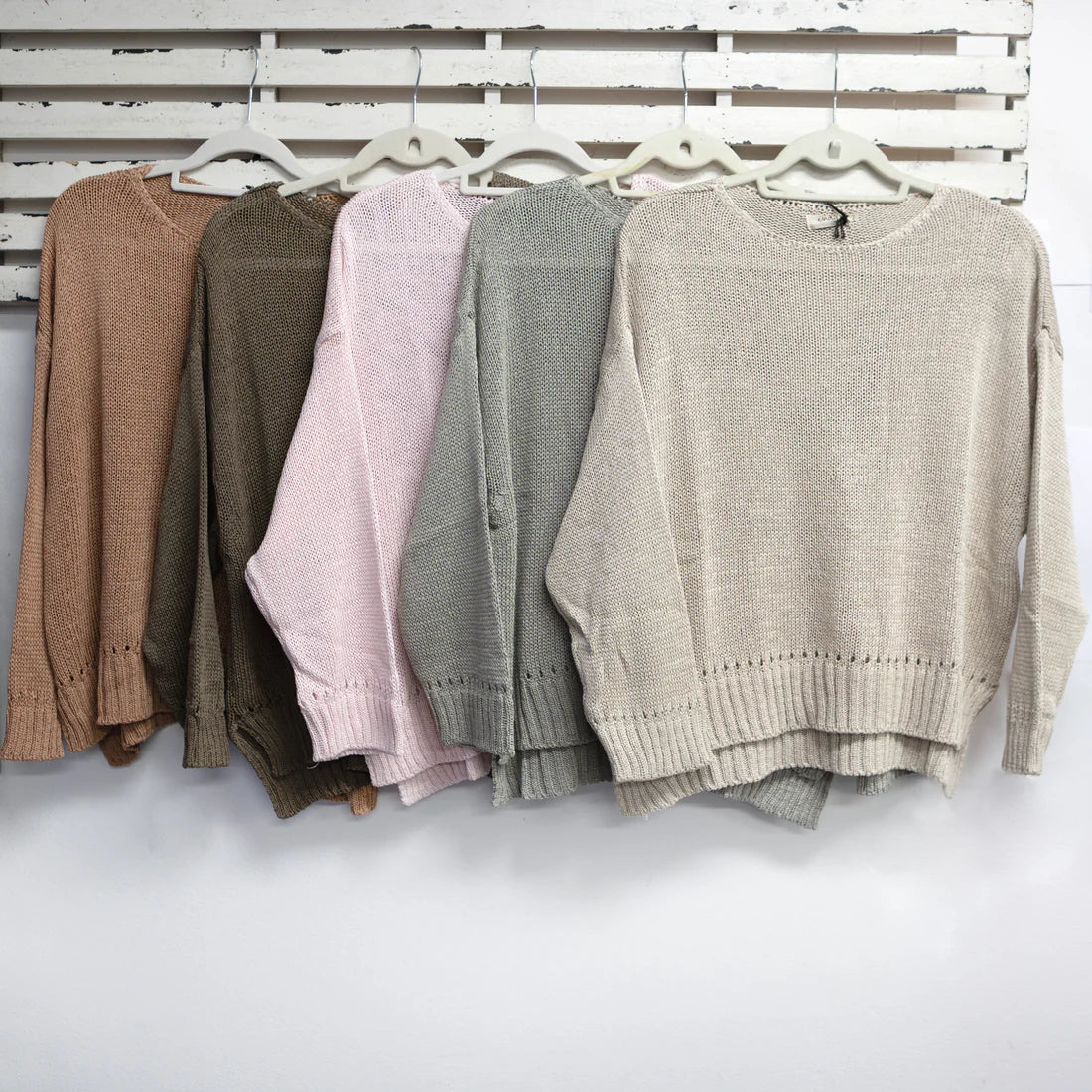 Round Neck Jumper with Detailed Hem