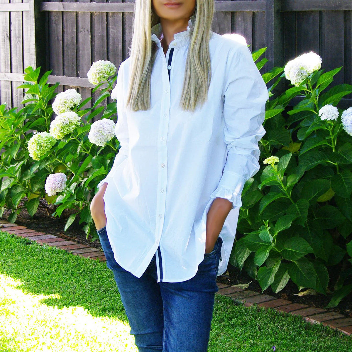 Mill &amp; Hide - Who&#39;s Charlie - Maple Shirt - White with Navy Trim