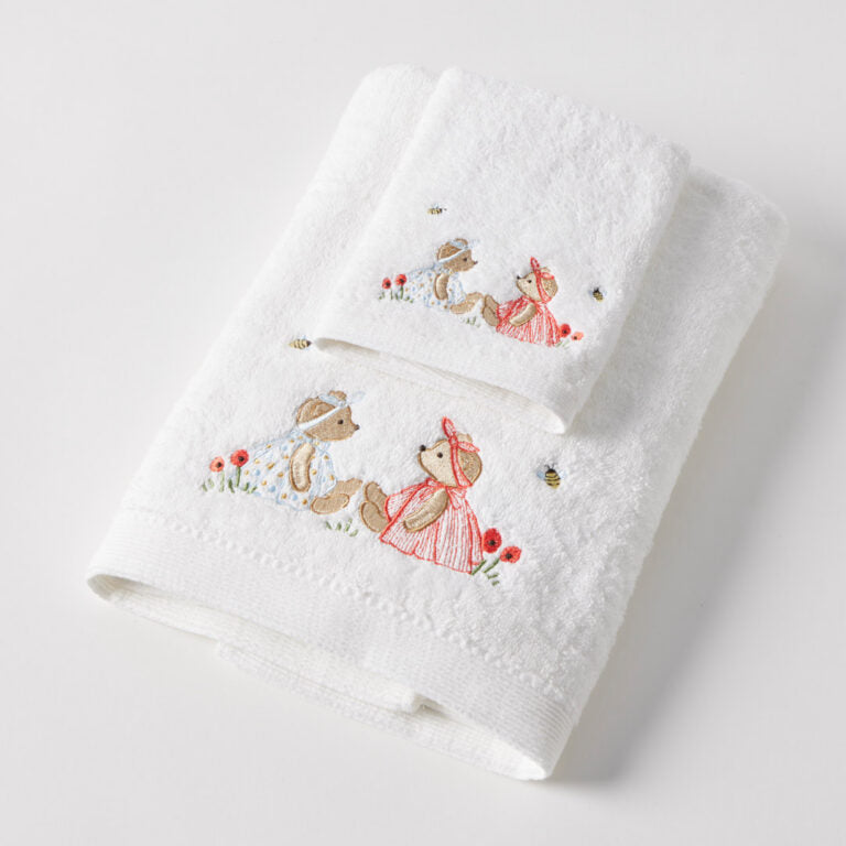 Giggle Bear Bath Towel &amp; Face Washer in Organza Bag
