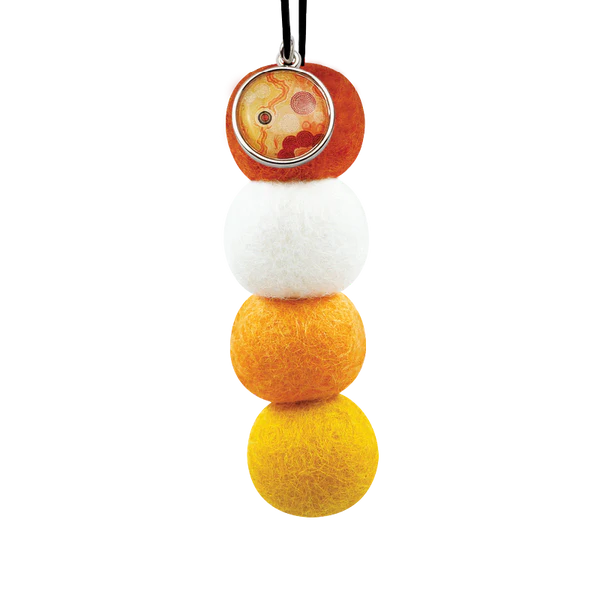 To Chase / Ngaimai Smelly Balls with Honeysuckle Fragrance