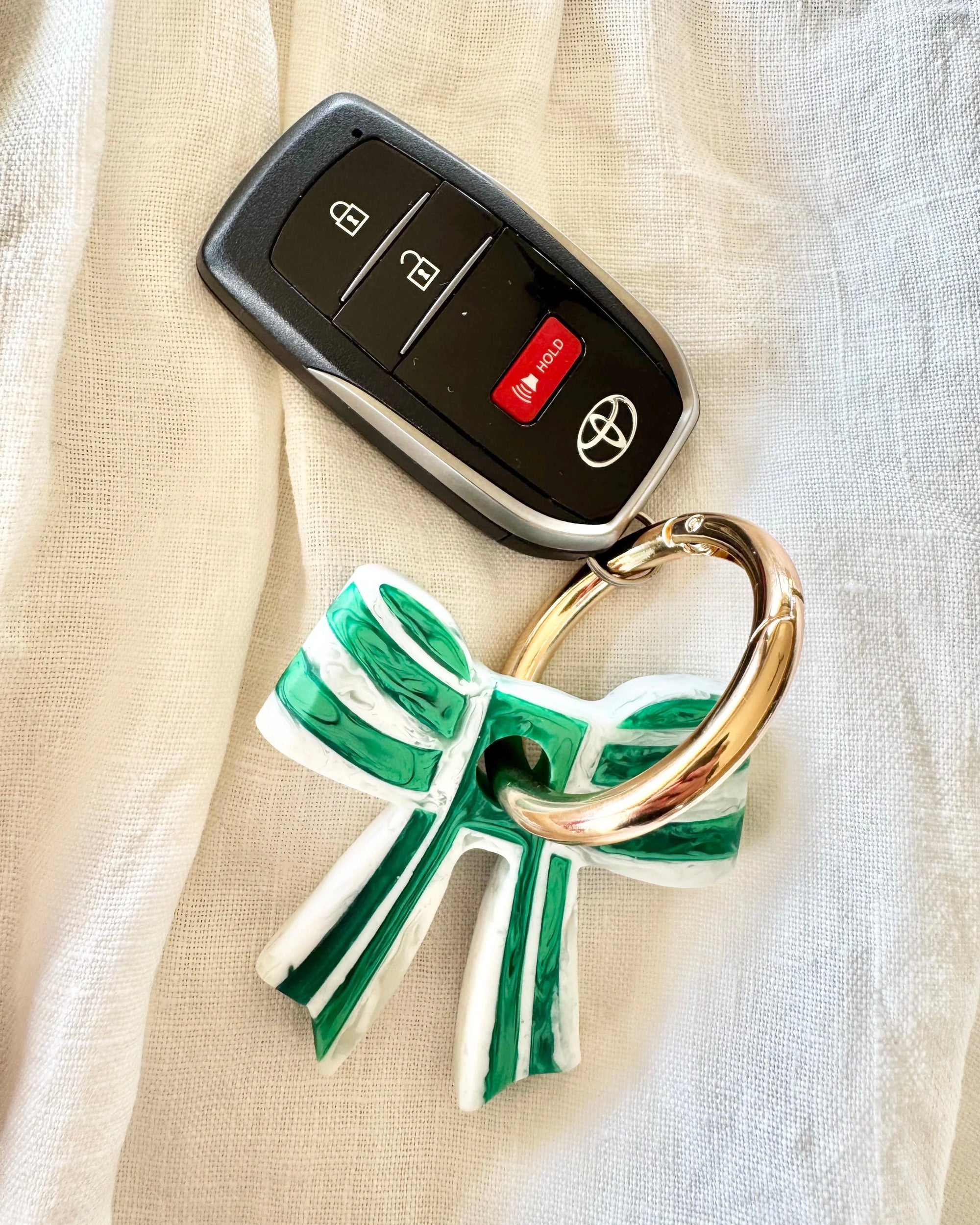 Mill & Hide - Greenwood Designs - Stripey Bow Resin Keyring