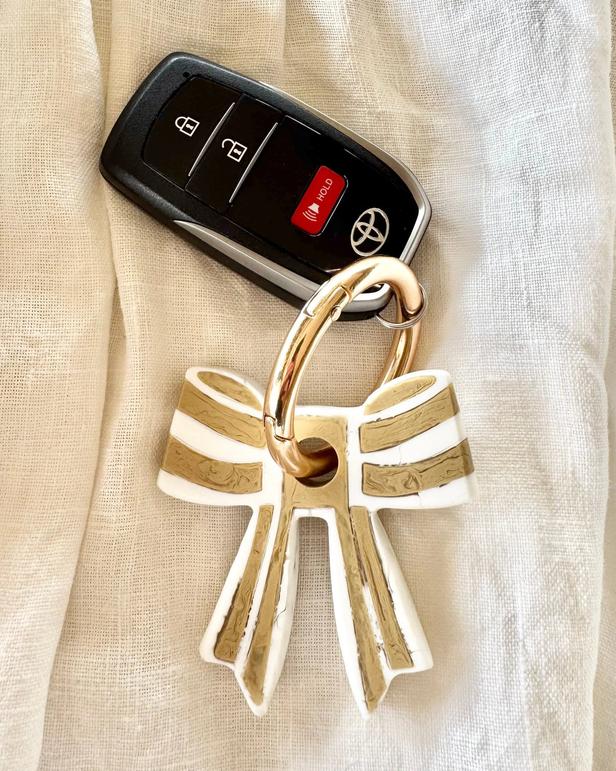 Mill & Hide - Greenwood Designs - Stripey Bow Resin Keyring