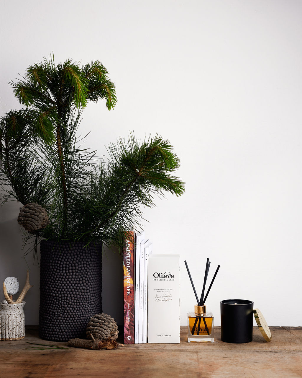 Mill & Hide - Olieve & Olie - Christmas Diffuser