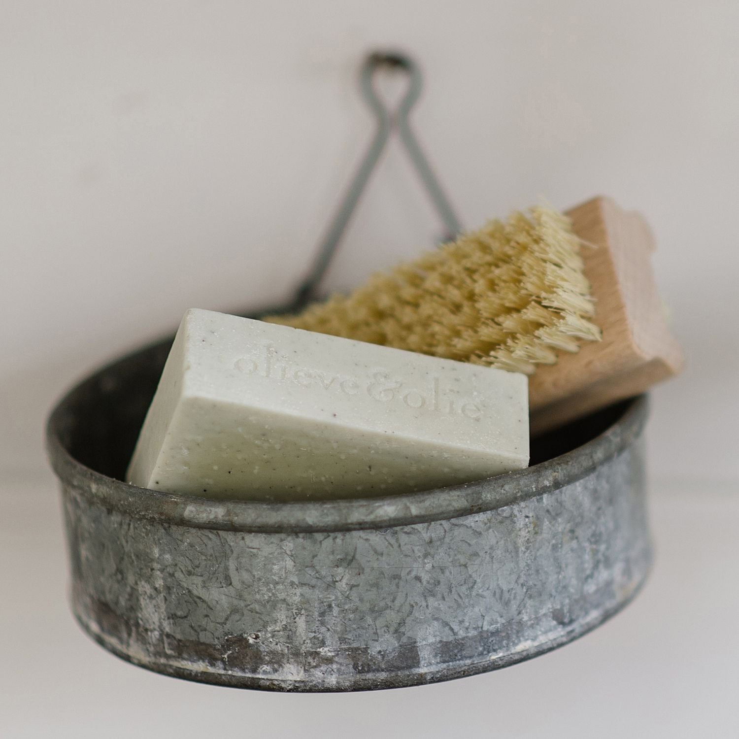 Mill & Hide - Olieve & Olie - Handmade  Soap 